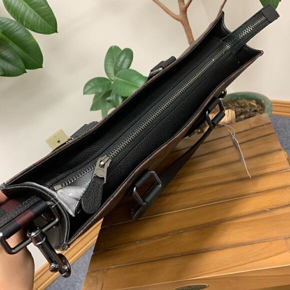 Coach Graham Structured Tote In Signature Canvas With Souvenir Patches - Picture 12 of 16